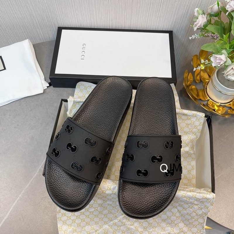 Gucci Men's Slippers 198